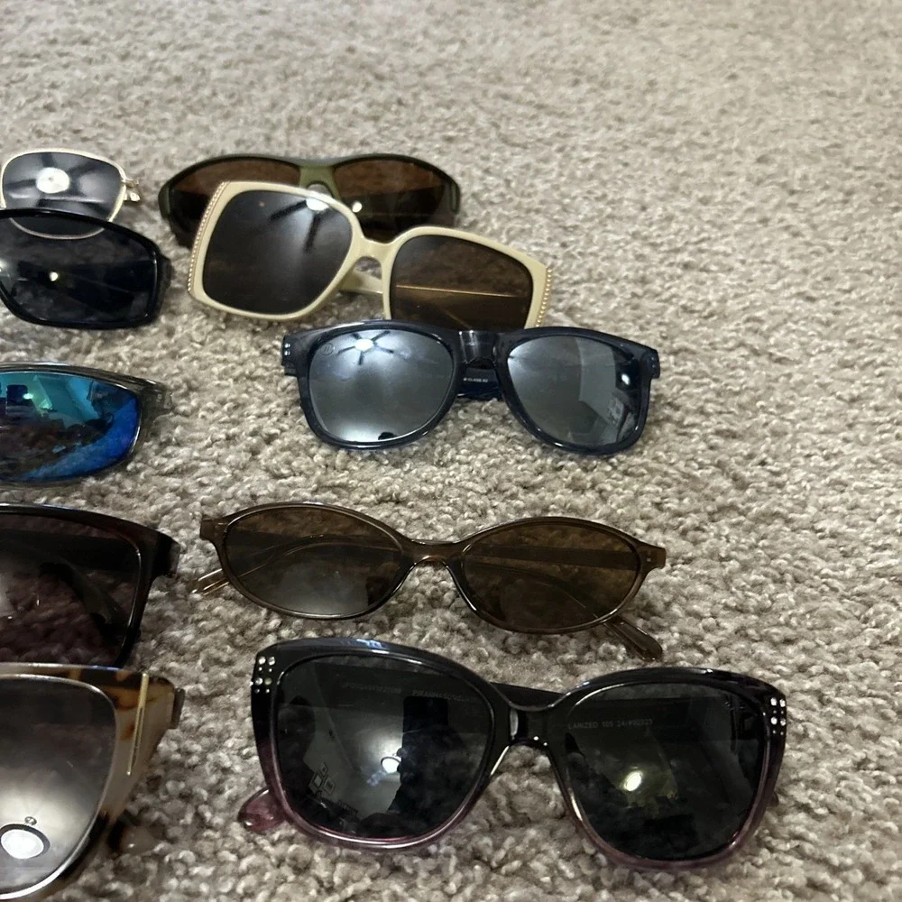 Sunglasses Lot Of 50 Mixed Brand Blender/Kenneth Cole Etc Bulk